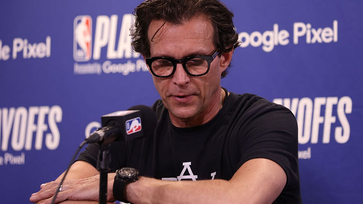 As coach Quin Snyder's future remains unclear, possibility exists that he could end his eight-year tenure with Utah Jazz, sources say