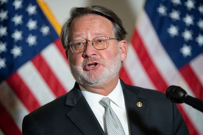 Peters leads lawmakers' long-awaited response on cybersecurity