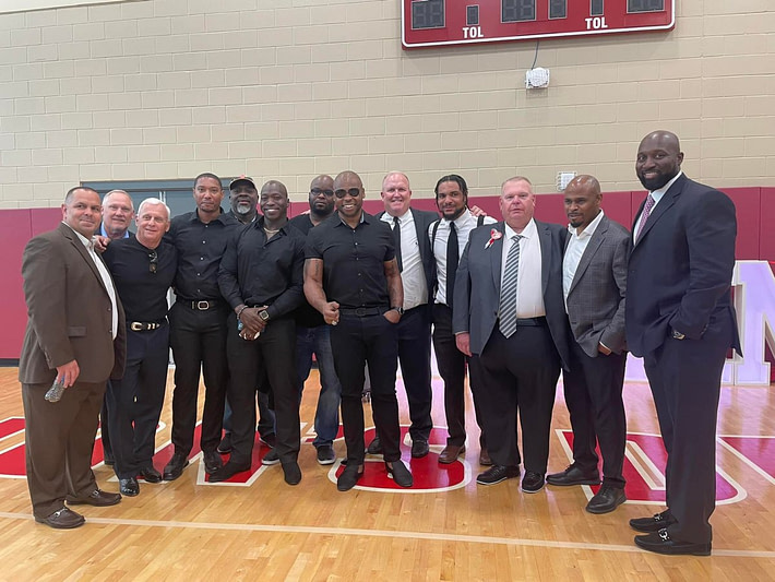 Former WVU Players + Coaches Gather to Celebrate the Life of Calvin Magee